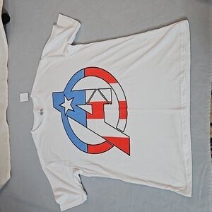 Marvel Avengers TShirt sz S  White Patriotic graphic NWT